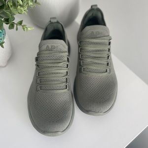 APL Womens Techloom Breeze Fatigue Green, 8.5